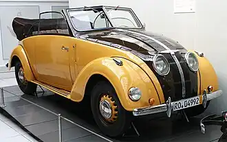 Adler 2,5 Liter Cabriolet 1937–1939, 58&nbsp;PS, 125&nbsp;km/h im EFA-Museum für Deutsche Automobilgeschichte