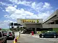 Terminal 2 (TPS2) außen