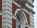 Voluten-Agraffe an einem Rundbogenfenster, erbaut 1891 (Göttingen, Wendenstraße 8A)