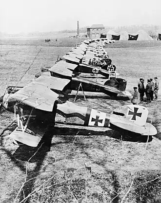 Startbereite Albatros D.III einer deutschen Jasta, 1917