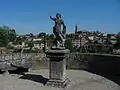 Statue am Palais de la Berbie