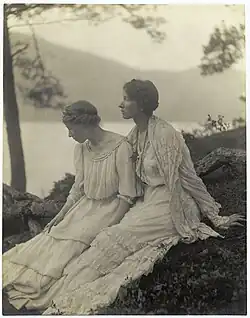 Two women under a tree, 1906