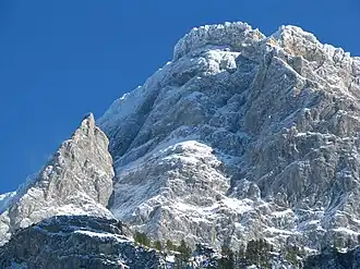 Zugspitzeck und Sonnspitzl (links) von Osten aus gesehen.
