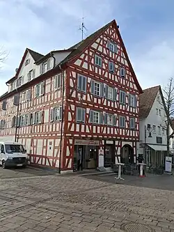 Alte Lateinschule, heute Wohn- und Geschäftshaus