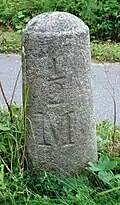 Halb-Meilenstein der Altona-Neustädter-Chaussee (bei Flachsröste, gegenüber der Gedenkstätte Ahrensbök)