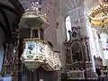 Barocke Kanzel und Seitenaltar Hl. Scholastika