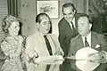 Links die Eheleute Fortabat (1959)