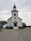 Blick auf den Haupteingang der Kirche