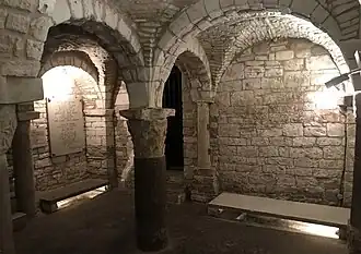 Mutmaßliche Gräber von Isabella II. und Isabella von England in der Krypta des Doms von Andria
