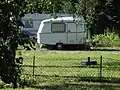 alter kleiner Wohnwagen