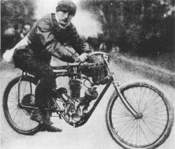 Alessandro Anzani auf W3-Buchet (1906)