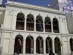 Das Apollon-Theater von Patras, entworfen von Ernst Ziller (1872)