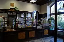 Apothekenregal