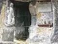 Eingang zum römischen Aquädukt in Vieu