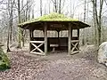 Schutzhütte an der Kreuzung unterhalb vom Hoher Rodberg