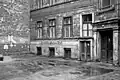 Innenhof der Heckmann-Höfe mit der Kellerbar Unterirdische Tante, 1985