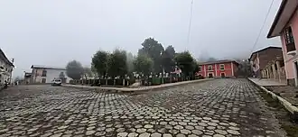 Plaza von Ayata