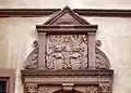 Wappen am Hauptportal