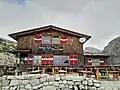 Frontalaufnahme der Büllelejochhütte