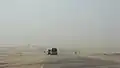 Sandverwehung auf der B2 bei Walvis Bay (Namibia)