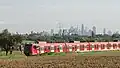 Triebwagen der Baureihe 423 der S-Bahn Rhein-Main im Einsatz als RB11