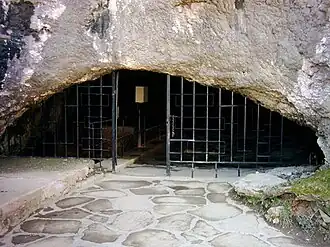 Eingang der Höhle