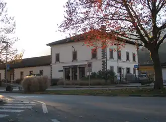 Aufnahmsgebäude