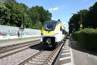 Breisgau-S-Bahn im Bahnhof Gundelfingen