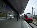 Bahnsteige des S-Bahnhofs Wien Stadlau