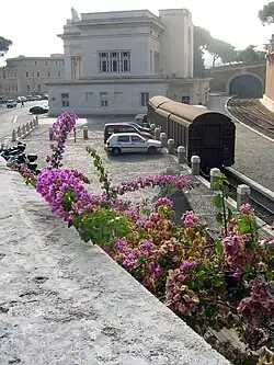 Zufahrt zum Bahnhof Vatikan
