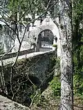 Brücke zum Eingang