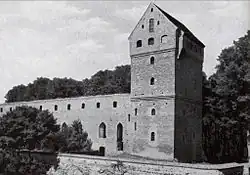 Außenmauer der Vorburg