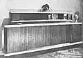 Büffet mit -aufsatz und Büffetuhr von Erich Dieckmann im Speisezimmer der Villa Sonnenhaus, 1931