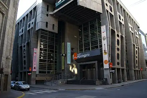 Bank of London & South America in Buenos Aires (Clorindo&nbsp;Testa, 1959)