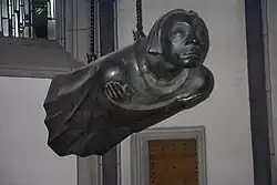 Der Schwebende im Nordschiff der Antoniterkirche Köln.