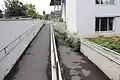 Barrierefreier Zugang zum Erdgeschoß und den Hochbeeten