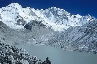 Baruntse von Südwesten aus dem Hongu-Tal