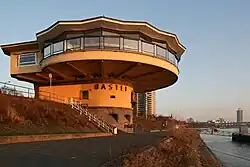 In der Einfahrt des Sicherheitshafens wurde ab 1891 eine Kaponniere gebaut, die später Bastei genannt wurde, Foto von 2008