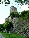 Schloss Beaucens mit dem Donjon des Aigles