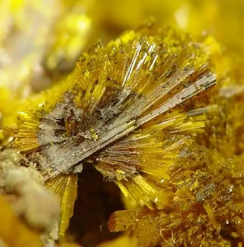 Becquerelit