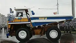 Muldenkipper BelAZ-7555