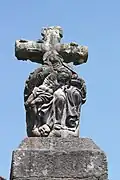 Kreuz mit Pietà