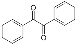 Struktur von Benzil