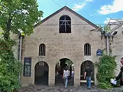 Cour Saint-Émilion[11] in Bercy Village