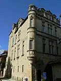 Haus, genannt „Schloss Henri IV“