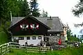 Bergfriedhütte