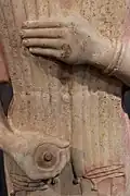 Hände und Schnittkante