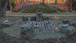 Froschbunnen: Berlin-Spandau, Lynarstr. 12