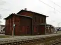 Bahnhofsgebäude am sanierten Teilstück, Ribnitz-Damgarten Ost