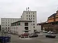 Der alte Hofspeicher, entkernt, oberste drei Etagen abgetragen und Staffelgeschoss neu aufgesetzt (2018)
